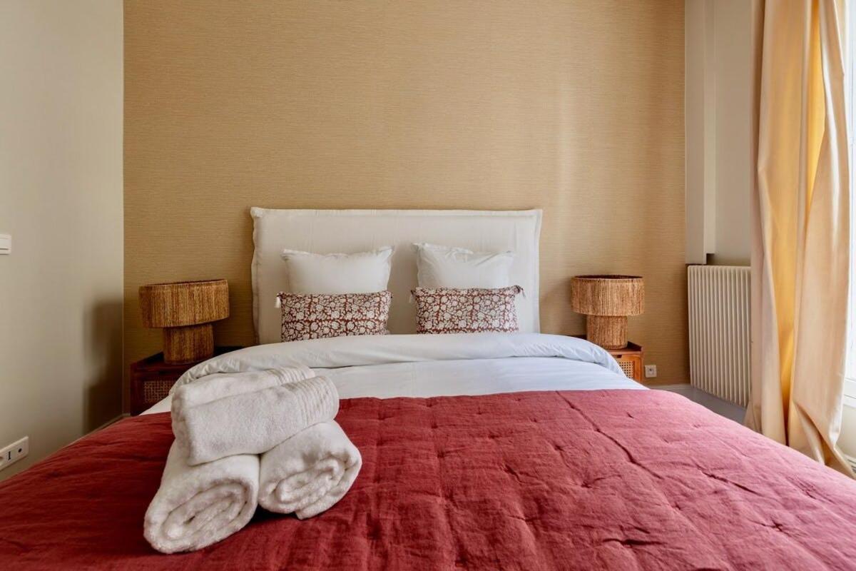 Apartment 8 - Opera - Rue Constantinople - Duplex 8 Pieces *