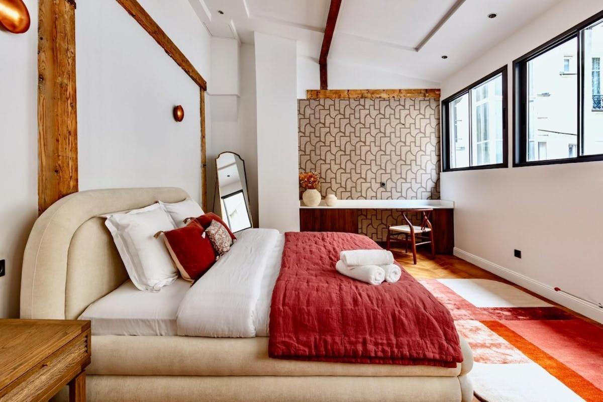 8 - Opera - Rue Constantinople - Duplex 8 Pieces Apartment *